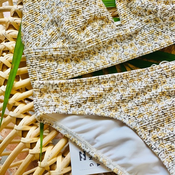 Billabong 🌴 Summer Love Plunge Bikini 2 Piece Set - Picture 3 of 15
